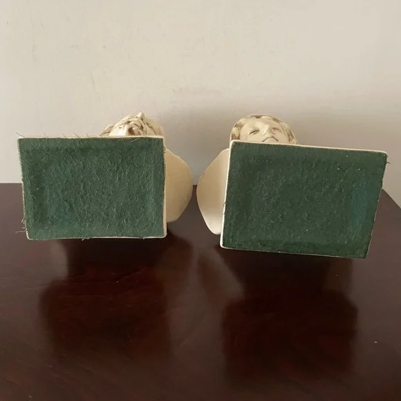 Cream Ceramic Busts of Jesus and Mary - Picture 5 of 10